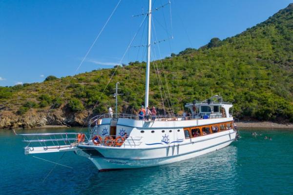 12 Adalar Fethiye Tekne Turu